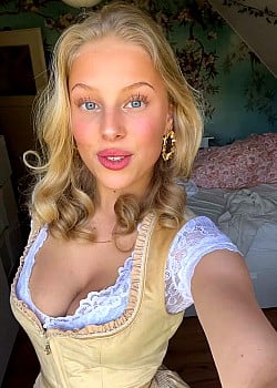 Franziska Rastl image 3 of 4