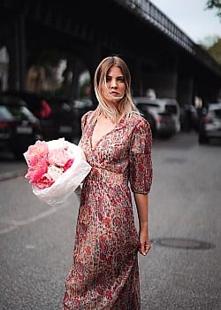 Franziska Rosie image 4 of 4