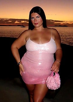 Freya Broni image 2 of 4