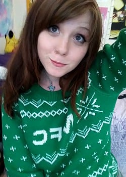 Freya Jade image 2 of 2