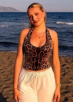 Frida Fischer image 4 of 4