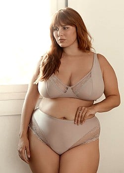 Gabriela Caroli image 2 of 4
