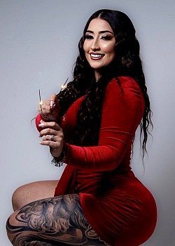 Gabriela Silva image 2 of 3