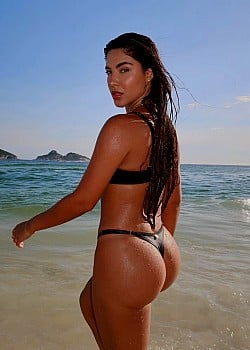 Gabriela Versiani image 3 of 4