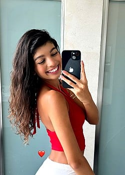 Gabrielle Avila image 4 of 4