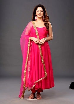 Garima Jain image 1 of 2
