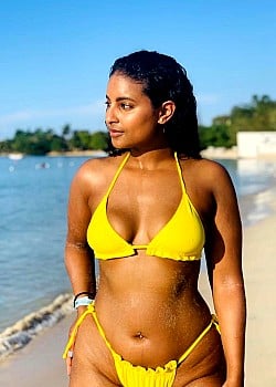 Geena Munroe image 3 of 4