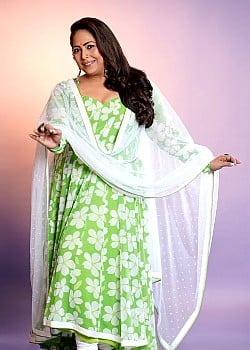 Geeta Kapur image 3 of 4