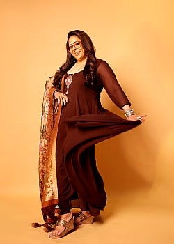 Geeta Kapur image 4 of 4