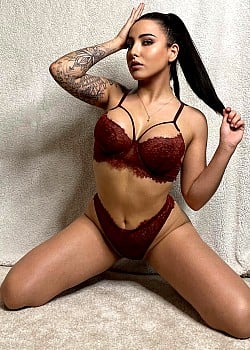 Gemma Wizzar image 3 of 4