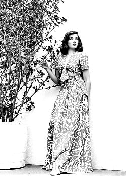Gene Tierney image 4 of 4