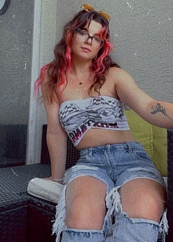 Gh0styxgirl image 2 of 3