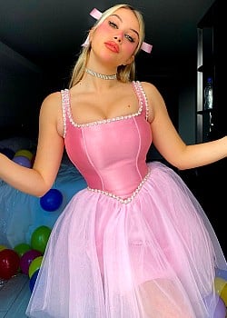 Gia Domonaco image 2 of 4