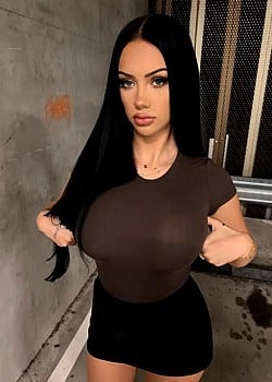 Gia Flame image 1 of 2