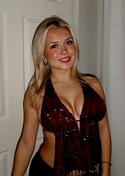Gia Morris image 3 of 4