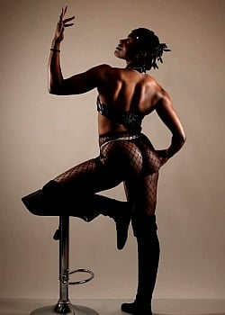 Gia Scott image 1 of 3