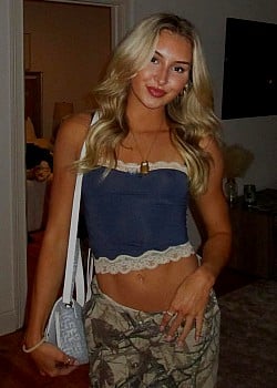 Gianna Marinelli image 2 of 4