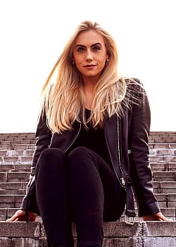 Gigi Neil image 1 of 3