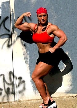 Gina Davis image 3 of 4