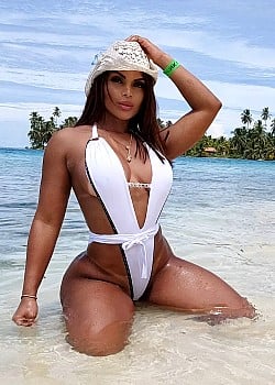 Gina Tatiana Rojas image 3 of 4
