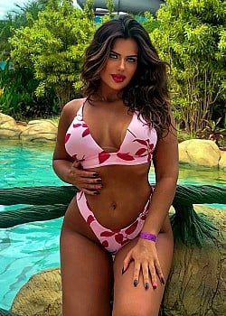 Giovanna Martins image 2 of 4