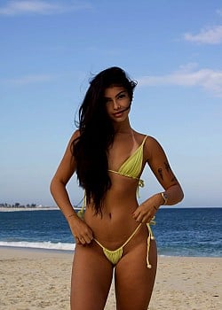 Giulia Castro image 4 of 4