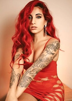 Giulia Red image 4 of 4