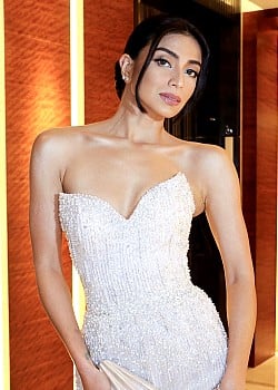 Glaiza De Castro image 2 of 2