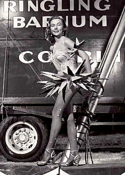Gloria Grahame image 2 of 2