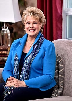 Gloria Loring image 2 of 3
