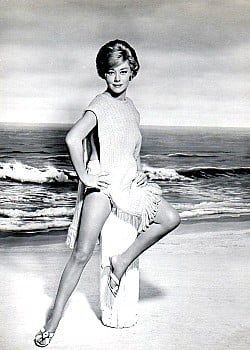 Glynis Johns image 3 of 4
