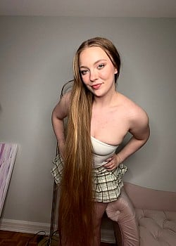 Goddess Blondie image 2 of 4