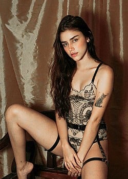 Gretta Benett image 1 of 3