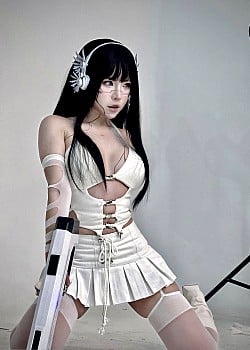 Ha Ngoc My image 4 of 4