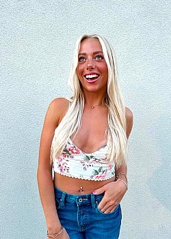 Hailey Hansen image 2 of 4