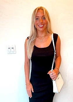 Hailey Hansen image 4 of 4