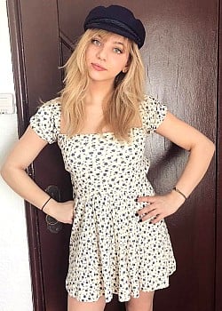 Hailey Knox image 4 of 4