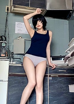 Hal (Gravure Idol) image 4 of 4