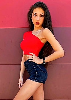 Haley Gosserand image 2 of 4