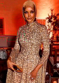 Halima Aden image 4 of 4