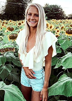 Hallie Hunt image 2 of 2