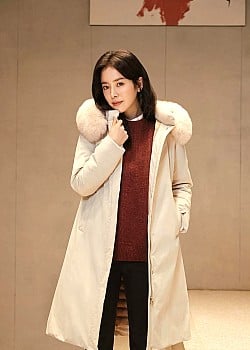 Han Ji-min image 2 of 4