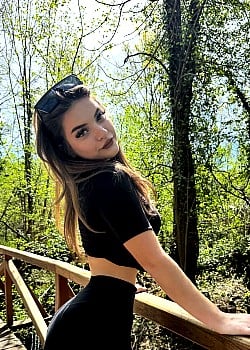 Hana Buzimkic image 4 of 4