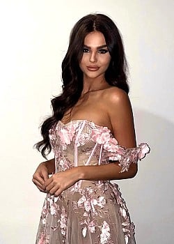 Hana Dedkova image 4 of 4