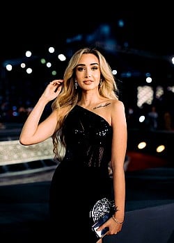 Hana El Zahed image 1 of 2