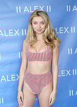 Hana Hayes image 1 of 4