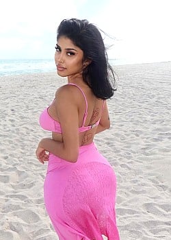 Hana Mahmood image 3 of 4