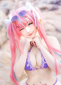 Hanari Takanashi image 3 of 4