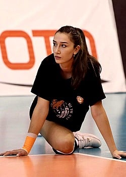Hande Baladin image 4 of 4