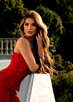 Hanin Al Qoreishy image 2 of 3